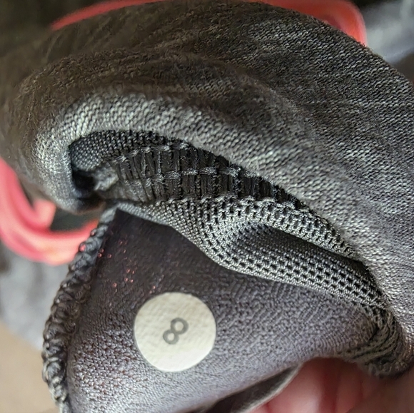 Lululemon Dancing Warrior Tank Top Size 8 - Picture 3 of 4